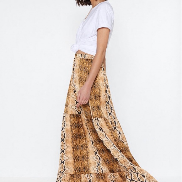 NASTY GAL | Please and Fang You Snake Max… - Picture 3 of 8